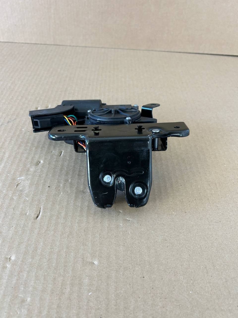 ✅OEM 2020 - 2024 Tesla Model Y Rear Liftgate Trunk Lock Actuator 1500604-00-B