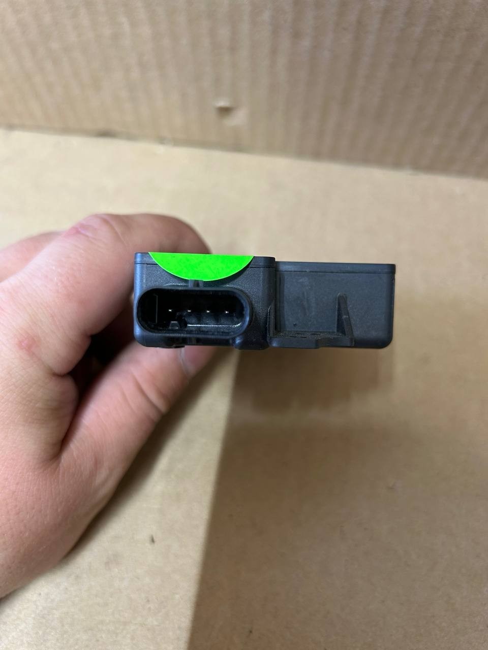 ✅ 21+ Tesla Model S/X /24-25 Model 3 Rear Bluetooth Low Endpoint 1758309-20-A