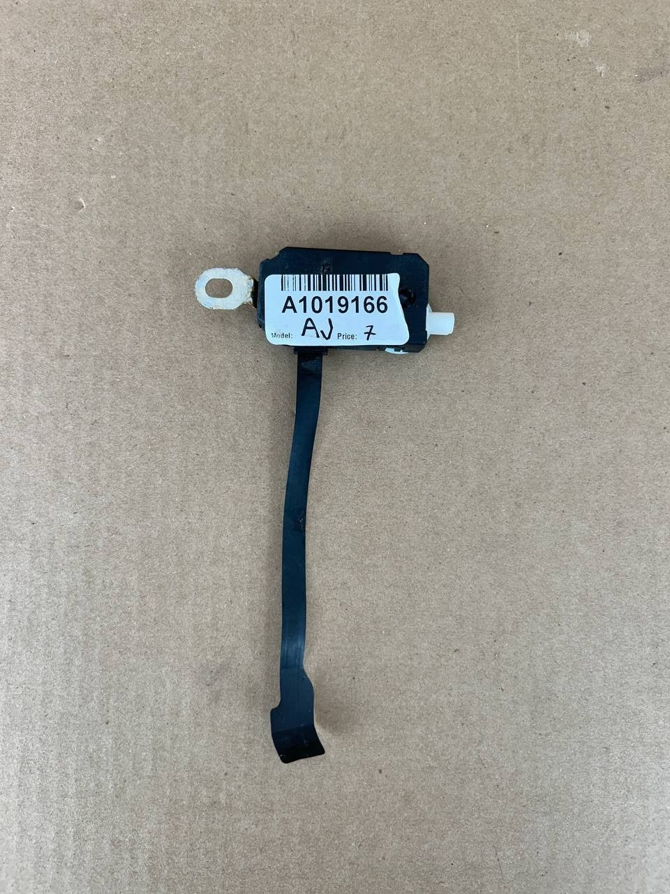 ✅ 17-23 Tesla Model 3 Y Infotainment Antenna Amplifier AMP Radio FM 1079735-00-A