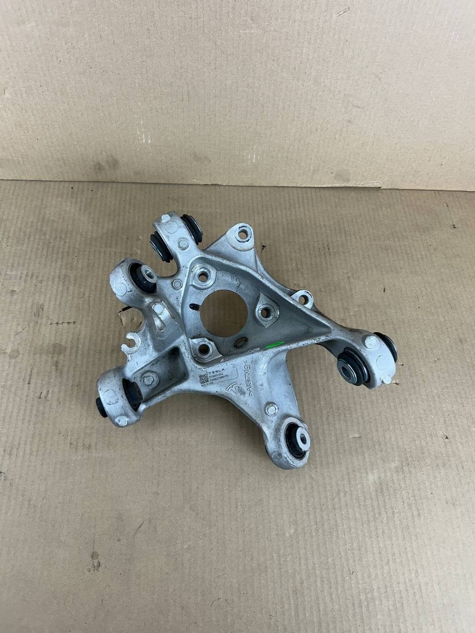 ✅Tesla Model3 2017-2023 Rear Passenger Right RH Steering Knuckle 1044416-00-G