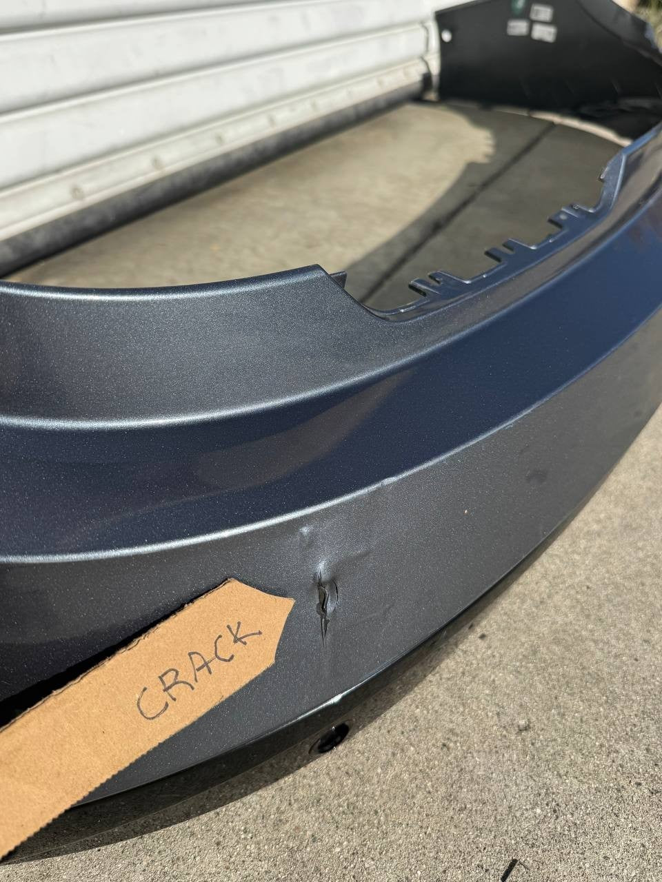 ✅2022-2023 Lucid Air Rear Upper Bumper Black Gloss OEM P11-E220G1-03 /crack