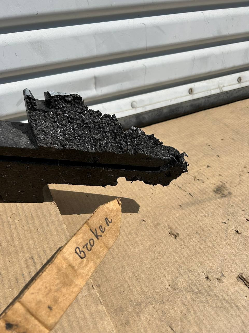 ✅ 24-25 Tesla Model 3 Highland Front Bumper Foam Beam 1741046-00-F /damaged
