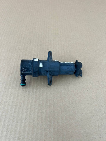 ✅ 2002-2005 BMW E65 E66 745Li Left Side Headlight Washer Fluid Nozzle 7001949