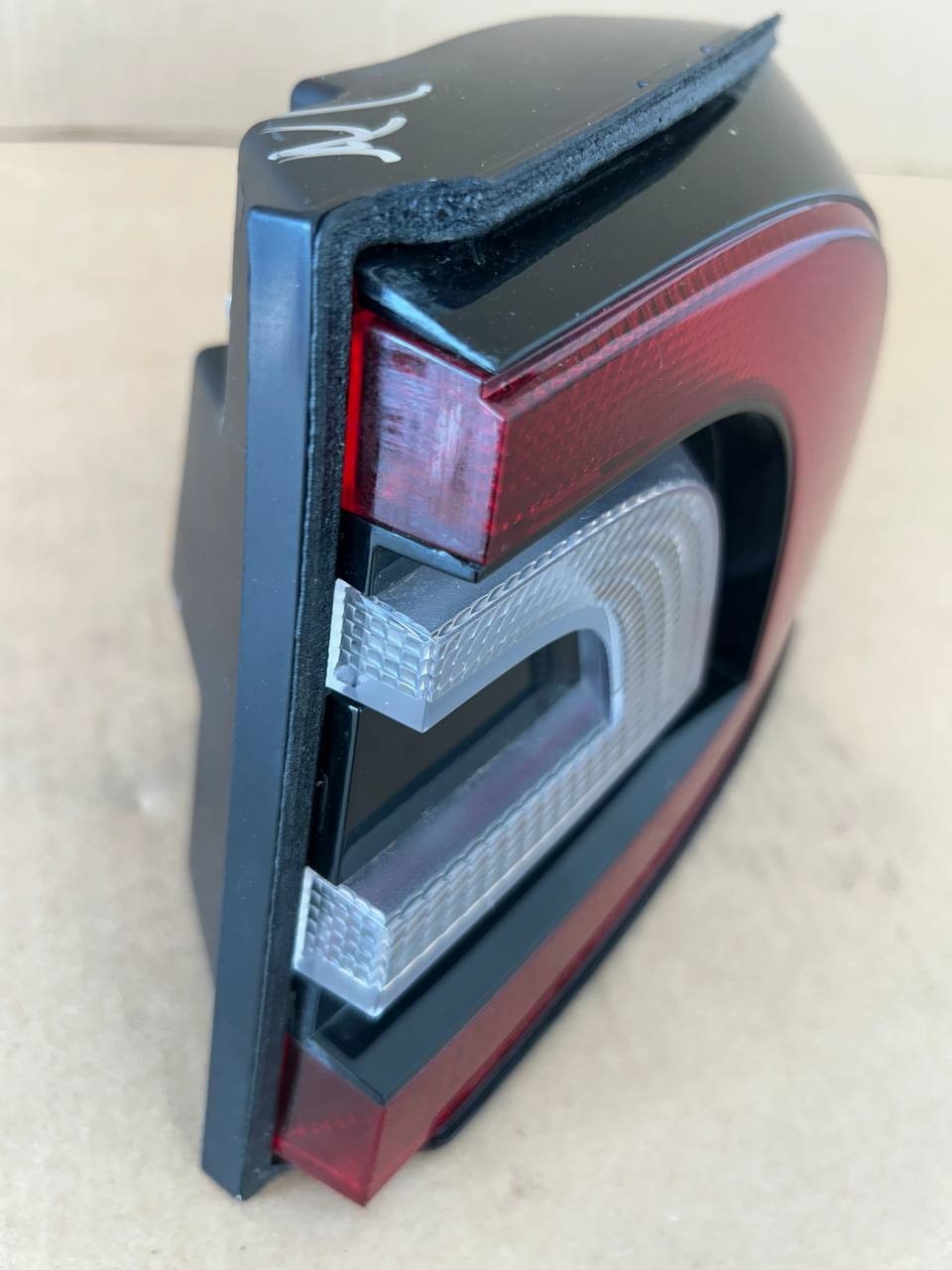 ✅ 12-22 Model S Rear Passenger Taillight LED Outer Tail Lamp Right 6005919-00-D