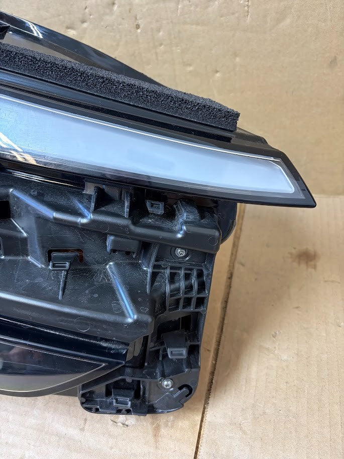 ✅ 2025 2026 Tesla Model Y Juniper Front Right Headlight 1918348-00-F /cracked
