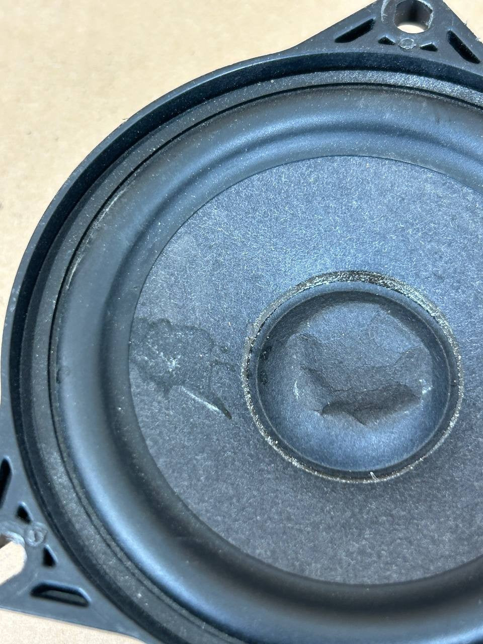 ✅ 20-24 Tesla Model 3/Y Right Dashboard Speaker 1079742-00-C
