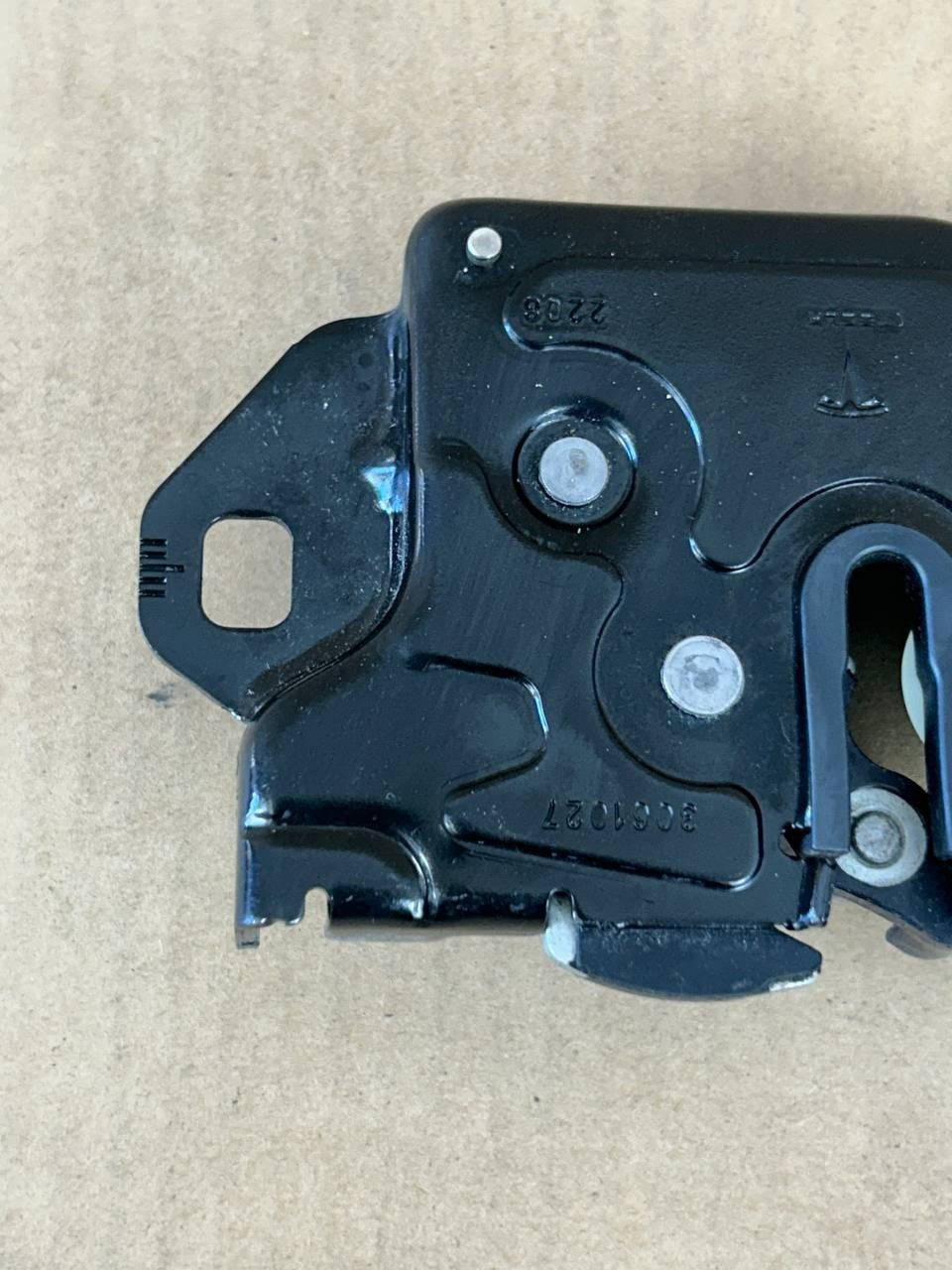 ✅ 2020-2023 Tesla Model 3/Y Front Hood Lock Latch 1500397-00-E