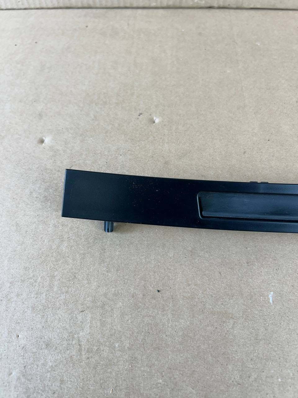 ✅2025-2026 Tesla Model Y Juniper Trunk Open Switch Button 2010196-00-B OEM