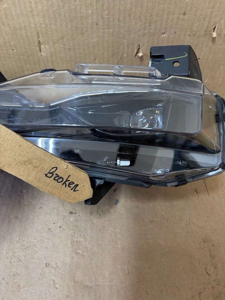 ✅ 21+ Tesla Model X Front Left Hand Driver Side Fog Light 1621194-00-C /damaged