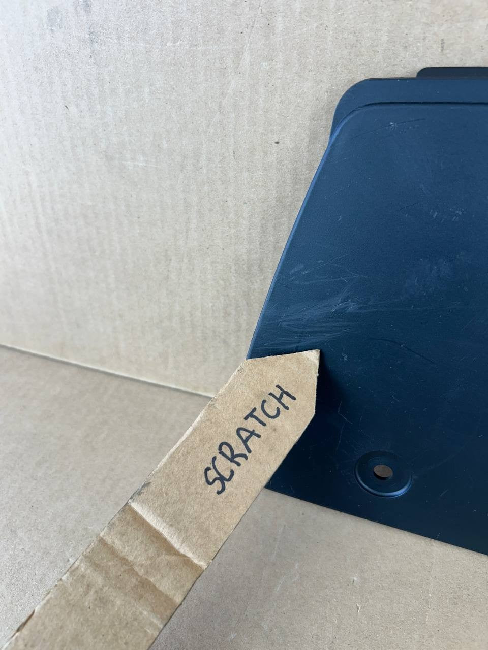 ✅ 16-20 Tesla Model X Rear Diffuser Tow Hitch Cover OEM 1058357-00-D w/scratches