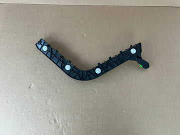 ✅ Tesla Model Y 20-24 RH Rear Bumper Retainer Bracket Molding 1494037-00-A OEM