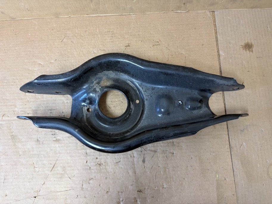 ✅ 2020-2024 Tesla Model Y Rear Left or Right Lower AFT Link 1044451-00-F