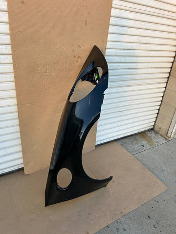 ✅20-2024 Porsche 992 911 Carrera Right Side Fender Panel OEM 992821202 w/dent