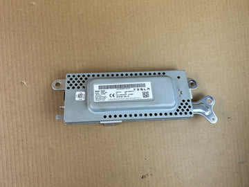 ✅ OEM 2017-2024 Tesla Model 3 Radio HD Harman Becker Control Module 1079749-00-D