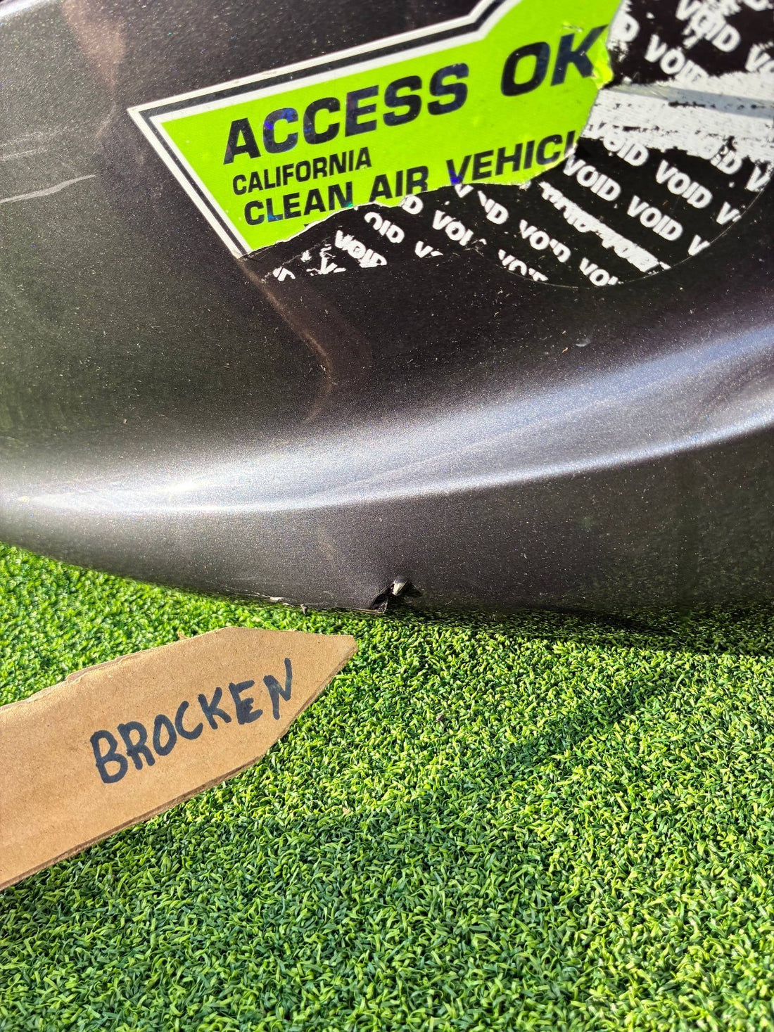 ✅20-23 Tesla Model Y Front Bumper Cover No Sensors OEM Gray 1493748-00-A /broken