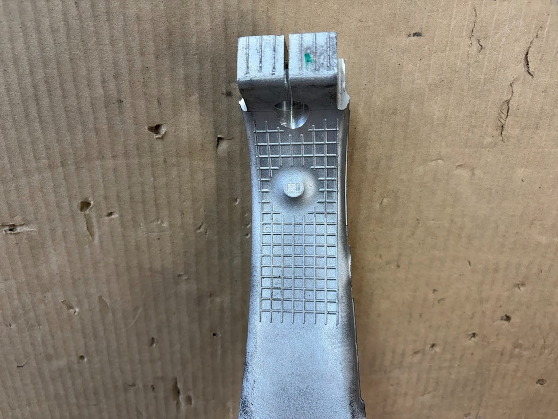 ✅ 2024-2025 Tesla Model Y Front Right Steering Knuckle 2188316-00-B  OEM