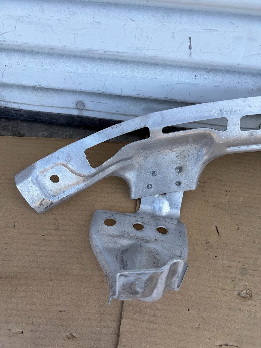 ✅ 20-23 Tesla Model Y  Front Lower Bumper Reinforcement Bar 1506688-00-A