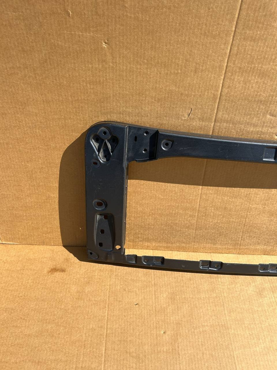 2016-2020 Tesla Model X Rear Passenger Side Door Glass Frame Right 1028783-00