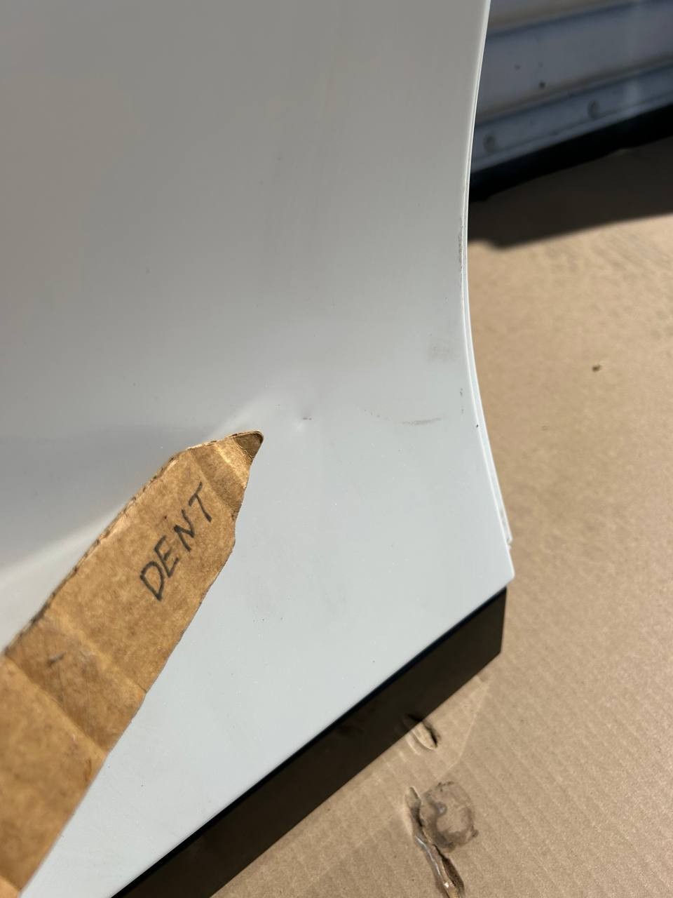 ✅ 22-24 Lucid Air Rear Right Side Door Shell White w /dent and scratches