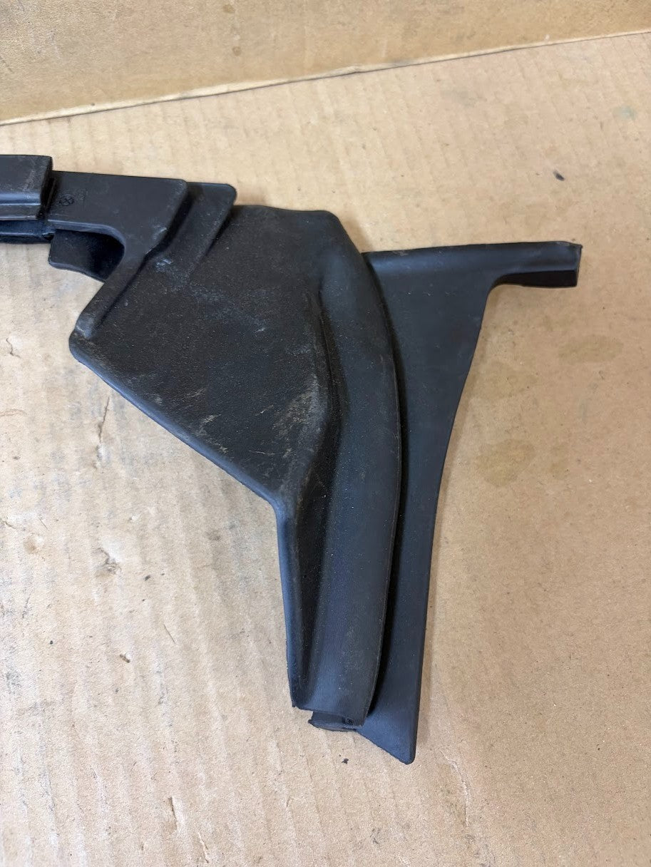✅ 16-26 Tesla Model X  Right Front Inner Belt Door Window Seal OEM 1472045-00-A