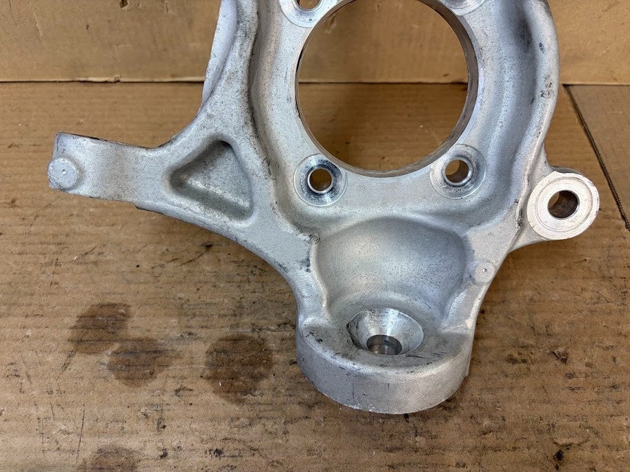 ✅ 22-24 Rivian R1T/R1S Front Right Spindle Knuckle PT00001860