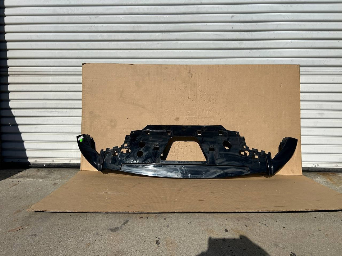 ✅ 2017 Range Rover Velar L560 Front Lower Trim J8A2-17F775-BC