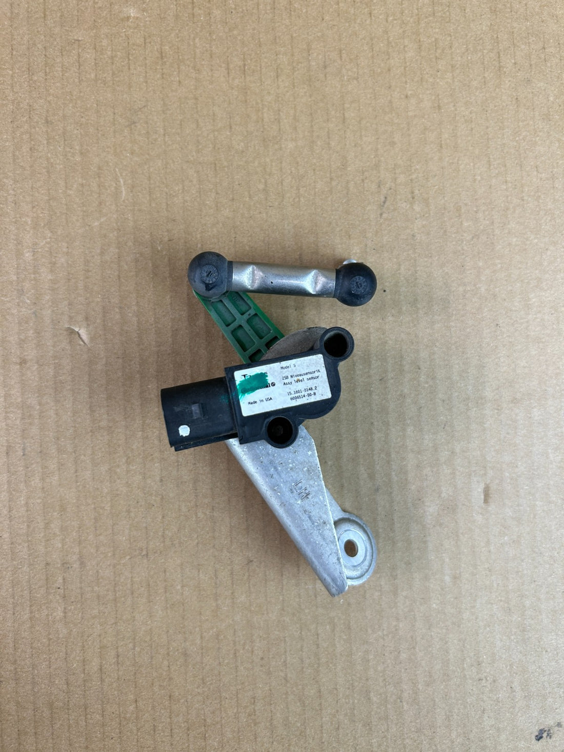 ✅ 12-15 Tesla Model S Front Left Air Ride Height Sensor Assembly 6006514-00-B