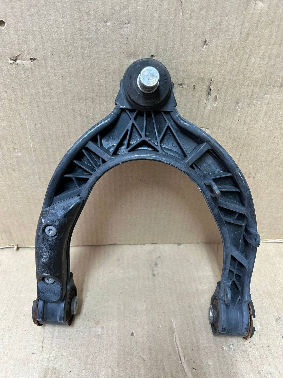 ✅ Tesla Model 3/Y Front Right Upper Control Arm 2017-2021 Right 1044326-00-G OEM
