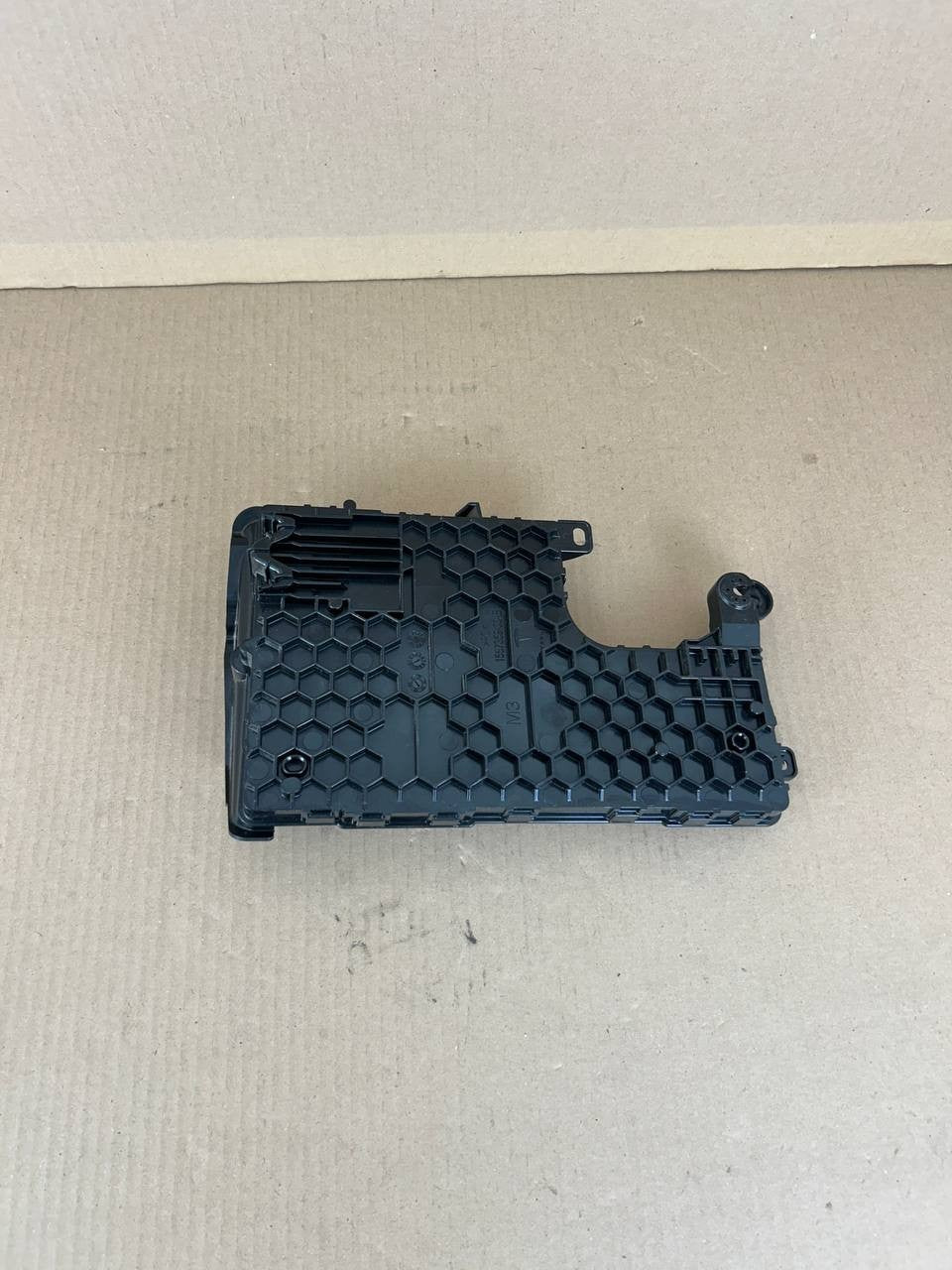 ✅2020-2023 Model 3 Left Low Voltage Controller Body Control Module 1567455-00-C