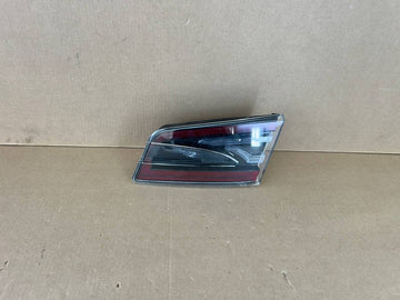 ✅OEM 2012-2020 Tesla Model S Right Inner Tail Light 6005924-00-E w/scratches