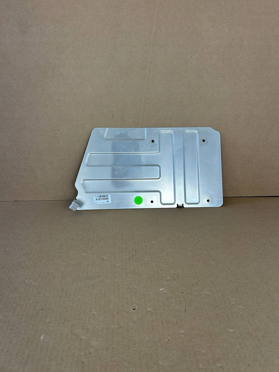 ✅ 12-20 Model S Footwell Mount Support Mounting Bracket Cover Right 1013499-00-F