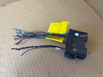 ✅ 22-24 Rivian R1S/R1T Front Left Door Wiring Harness Connector PT00000558K