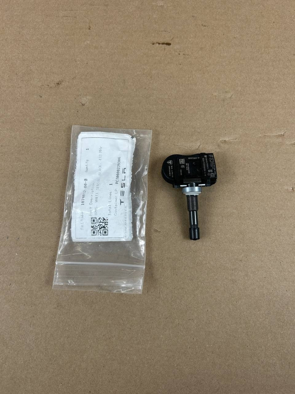✅ NEW! Tesla Tire Pressure Sensor TPMS System OEM 10748120-00-B  Model S