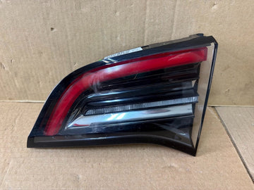✅ 2020-2024 Tesla Model 3/Y Right Inner 4 Pin Tail Light Lamp 1502089-00-B