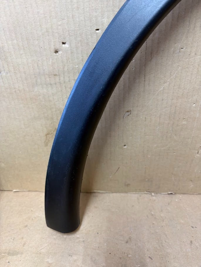 ✅ 20-24 Model Y Rear Right Fender Garnish Flare Wheel Arch Molding 1494188-00-B