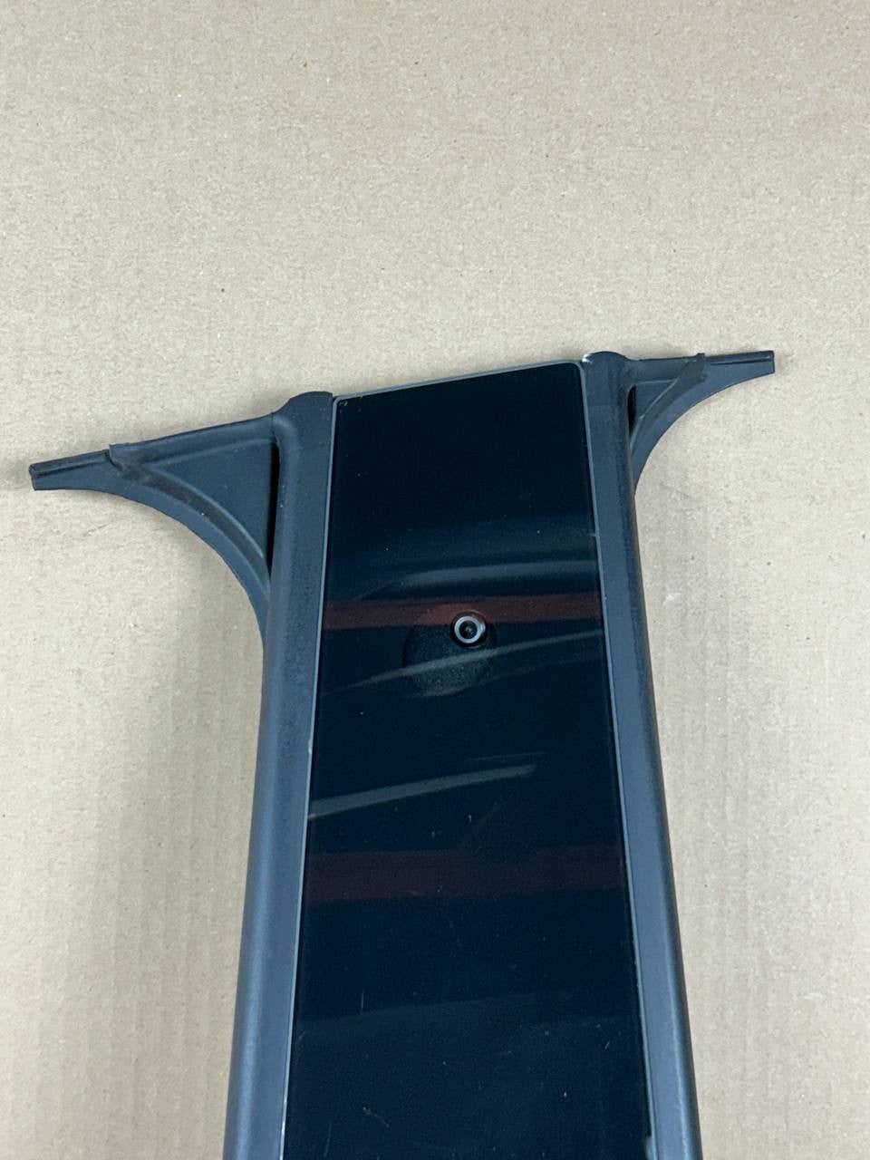 ✅2020 - 2023 Fits Tesla Model Y Left Exterior B-Pillar Camera Trim 1516255-00-E