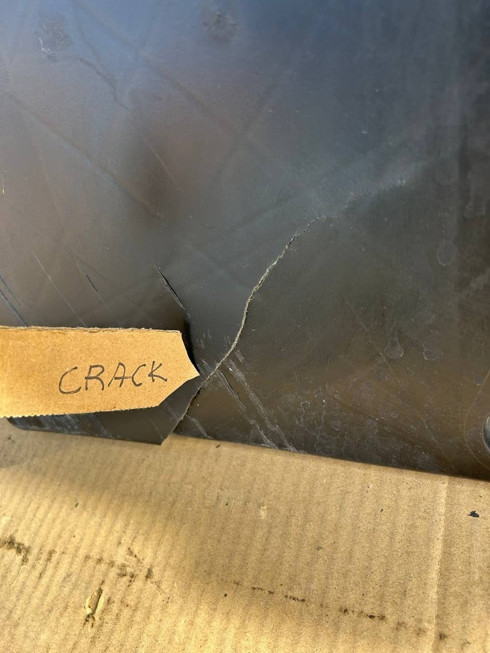 ✅ 20-23 Tesla Model 3/Y Front Splash Shield Guard 1499151-00-C /cracked