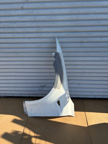 ✅12-15 Tesla Model S Front Left Fender Shell Panel White 6008022 /scratched
