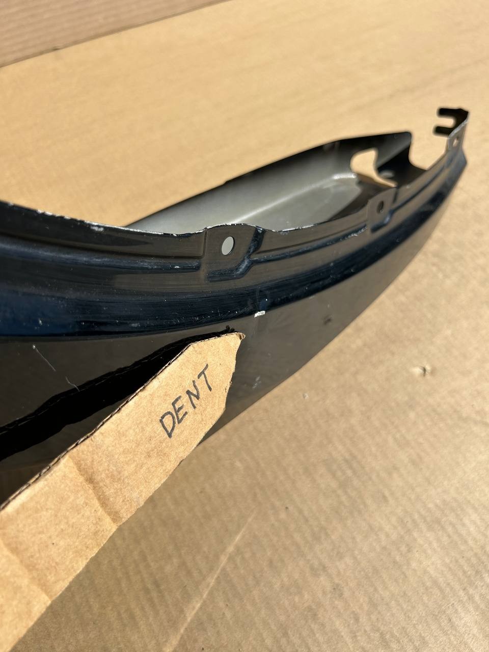 ✅2017-2024 Tesla Model Y Front Right Side Fender w/dent and scratches