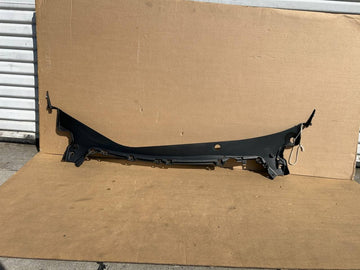 ✅17-23 Model 3 Front Windshield Wiper Cowl Screen Underhood Trim 1081676-00-H