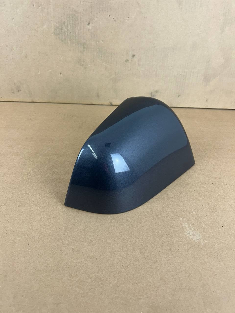 ✅ NEW! 2020-2024 Tesla Model Y Right Mirror Skull Cap Gray 1495594-00-A