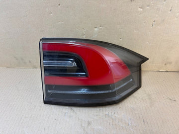 ✅ 16-20 Model X Rear Right Taillight Outer Tail Lamp 1034333-00-A /scratched