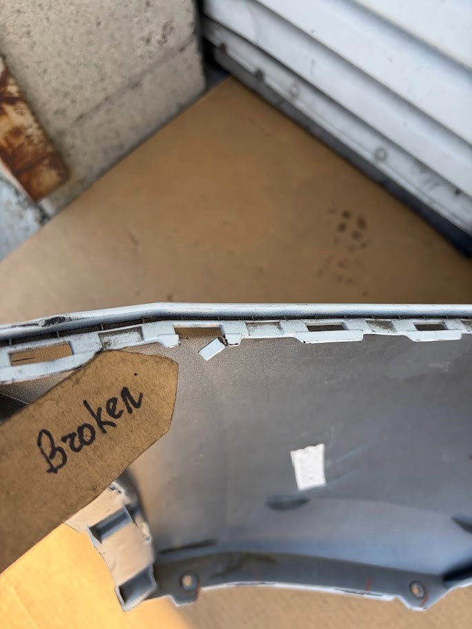 ✅ 20-22 Tesla Model Y Rear Bumper Cover White No Sensors 1493735 /damaged