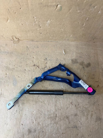 ✅17-23 Tesla Model 3 Rear Right Side Trunk Hinge + Strut 1667398-00-B