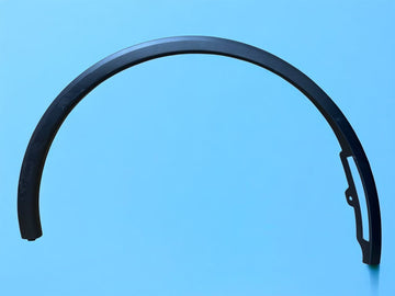 ✅25-26 Tesla Model Y Front RH Fender Garnish Molding 1937599-00-C /deep scratch