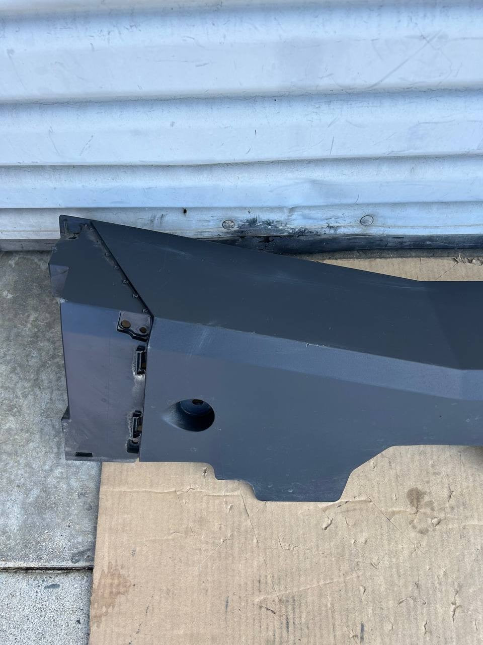 ✅ 24-25 Tesla Cybertruck Passenger Side Right Rocker Panel Molding RH Assembly