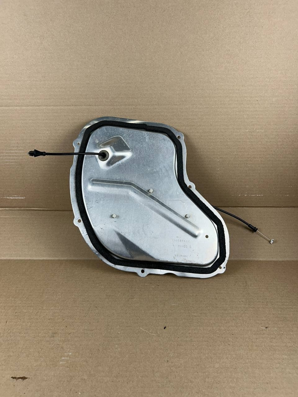 ✅Tesla Model S 2012-2020 Front Door Metal Cover Right Side 1005855-00-D OEM