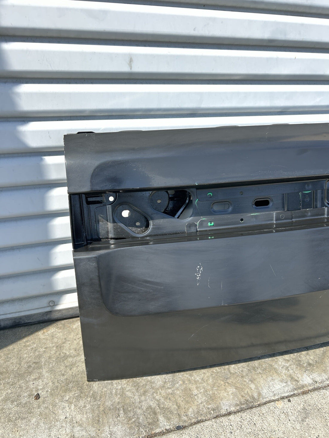 ✅2021 - 2025 RIVIAN R1T REAR TRUNK LID TAILGATE NEW