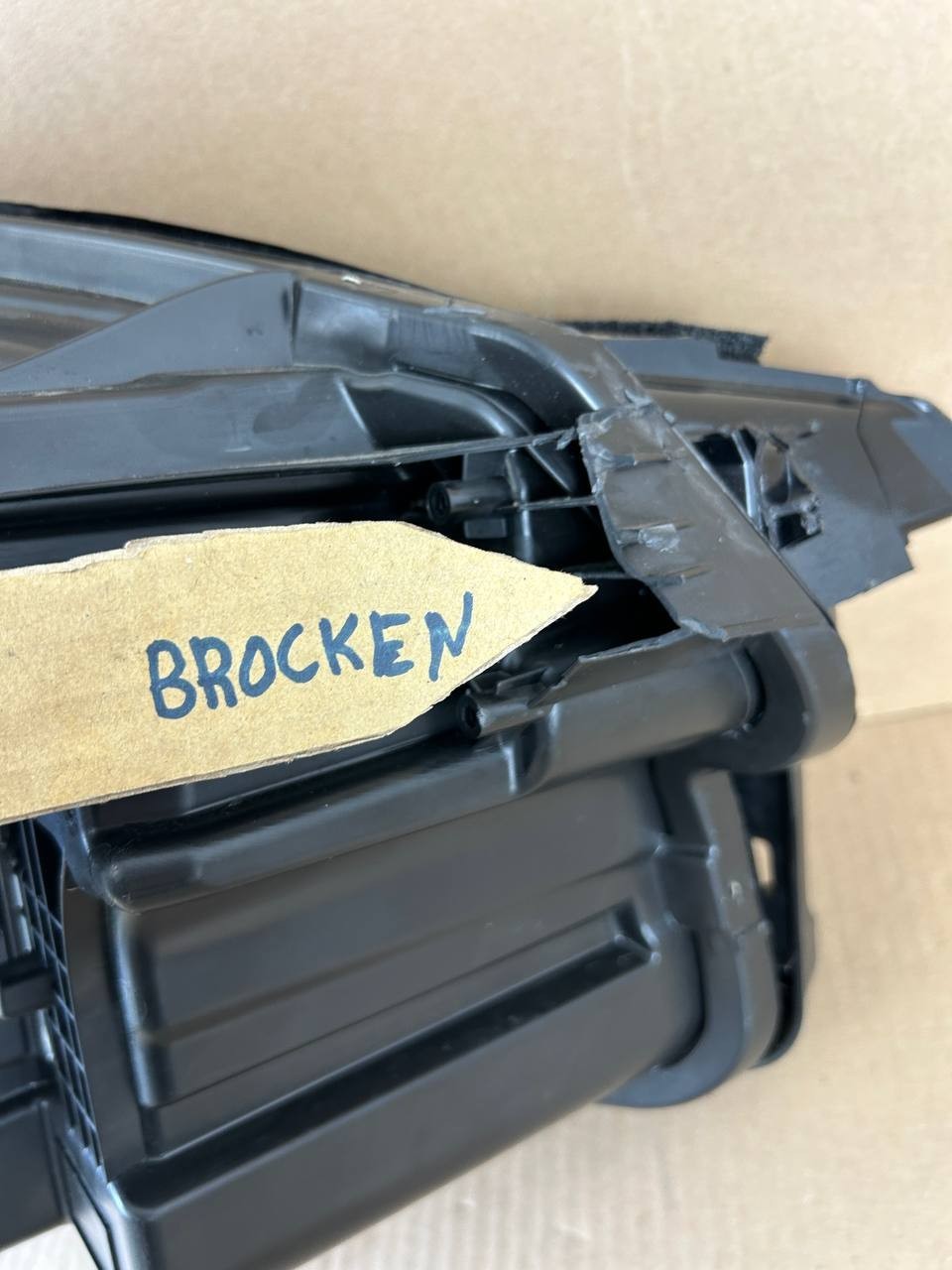 ✅25-26 Tesla Model Y Juniper Headlight Left LH Side LED 1918347-00-E /broken