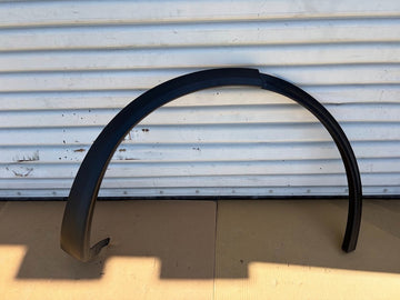 ✅ 16-26 Tesla Model X Rear Right Wheel Arch Flare Molding 1035291-00-G w/scratch